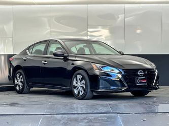 2025 Nissan Altima