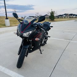 Honda Cbr 300R 