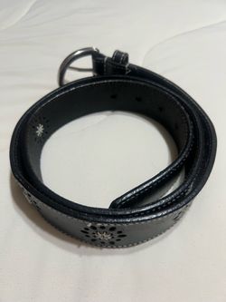 Men’s black leather belt