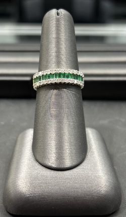 Gold Emerald and Diamond Ring