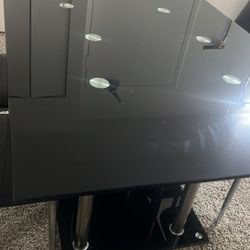 Dinning Table With 4 Chairs