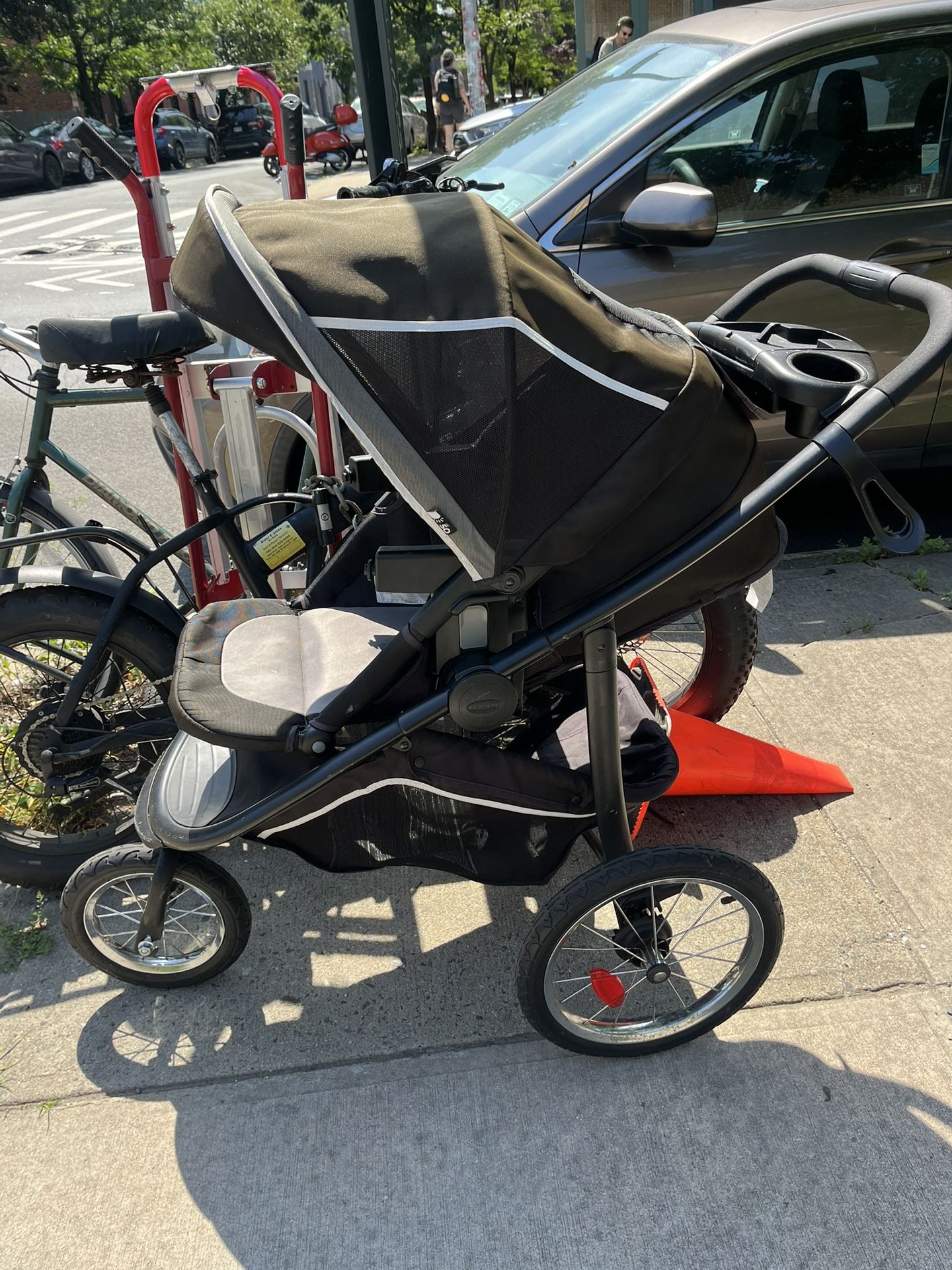 Graco FastAction Fold Jogger Stroller