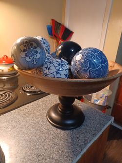 Base y bolas de Talavera