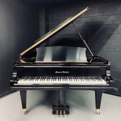 Mason & Hamlin 5'8" Grand in Ebony Satin - Excellent Condition