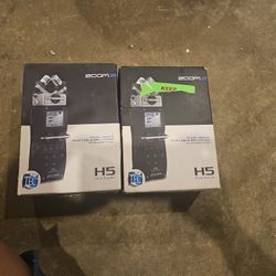 2 H5 Zoom Handy Recorders