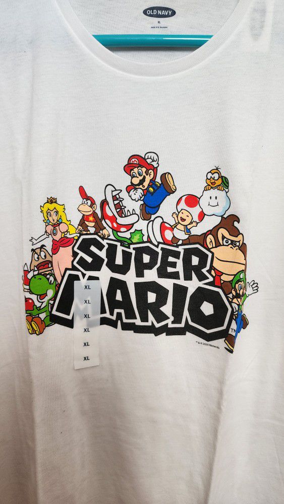 Super Mario Shirt Size XL 