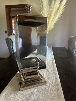 Glass Beverage Dispenser.
