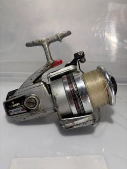 Vintage Daiwa 7000C Spinning Fishing Reel – Metal Body