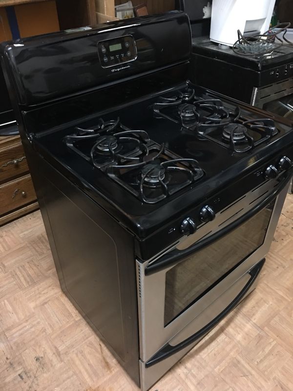 FRIGIDAIRE STAINLESS STEEL 4 BURNER GAS STOVE for Sale in Los Angeles