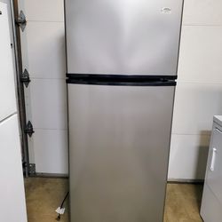 Estate by Whirlpool refrigerator (Delivery Available)