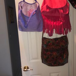 3bags Beach Back Pack https://offerup.com/redirect/?o=TWVzc2VuZ2VyLk5ldw==