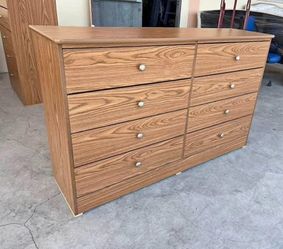 Eight Drawers Dresser
