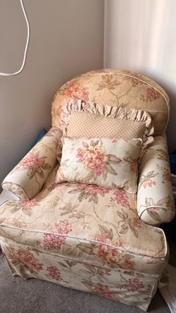 Floral Upholstered Armchair with Accent Pillows