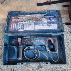 Bosch GBH2-28L 1-1/8 In. SDS-plus Bulldog Xtreme Max Rotary Hammer