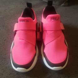 Brand New Girls Fila Size 13 Kids