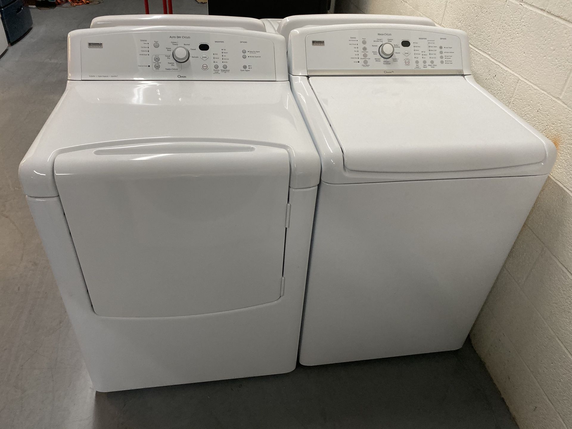 Kenmore Elite XL h/e Washer and Dryer Set