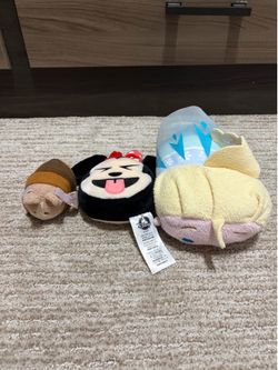 3 Disney official plushies