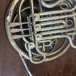 Holton H179 Professional Double French Horn 
