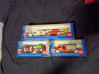 Siku Fire Engine, Water Cannon, & Rescue service set