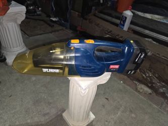 Ryobi Hand Vacuum 18volt with 4amp battery.