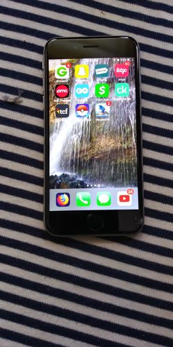 Iphone 6S 32Gb unlocked any carrier slight crack