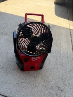 Milwaukee M18 Packout Fan