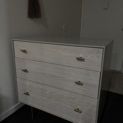3 Drawer Dresser