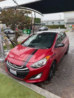 Immaculate 2015 HYUNDAI ELANTRA GT HATCHBACK