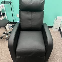 Lash Recliner