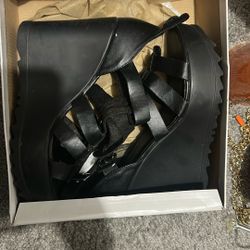 Black Wedges