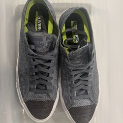 Gray Men’s Converse Size 10