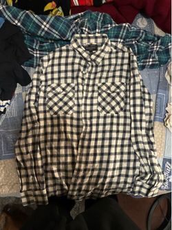 Banana Republic long sleeve button up size L