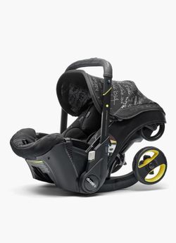Doona x Vashtie Limited Edition ™ X All-in-One Infant Car Seat & Stroller with Latch Base/  Used only 1 month