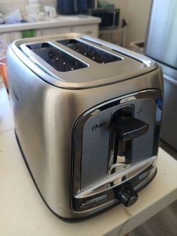 Oster advanced  toaster  bagels , different bread loaf and frozen items hot pockets etc..