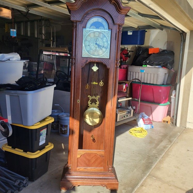 FREE grandfather Clock