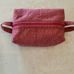 Boxy Pouch- New - Fully Lined - Zipper Closure - Red