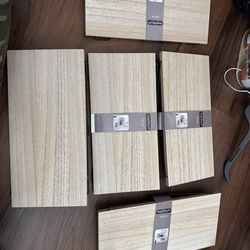 hanging wall shelves 5 included in bundle