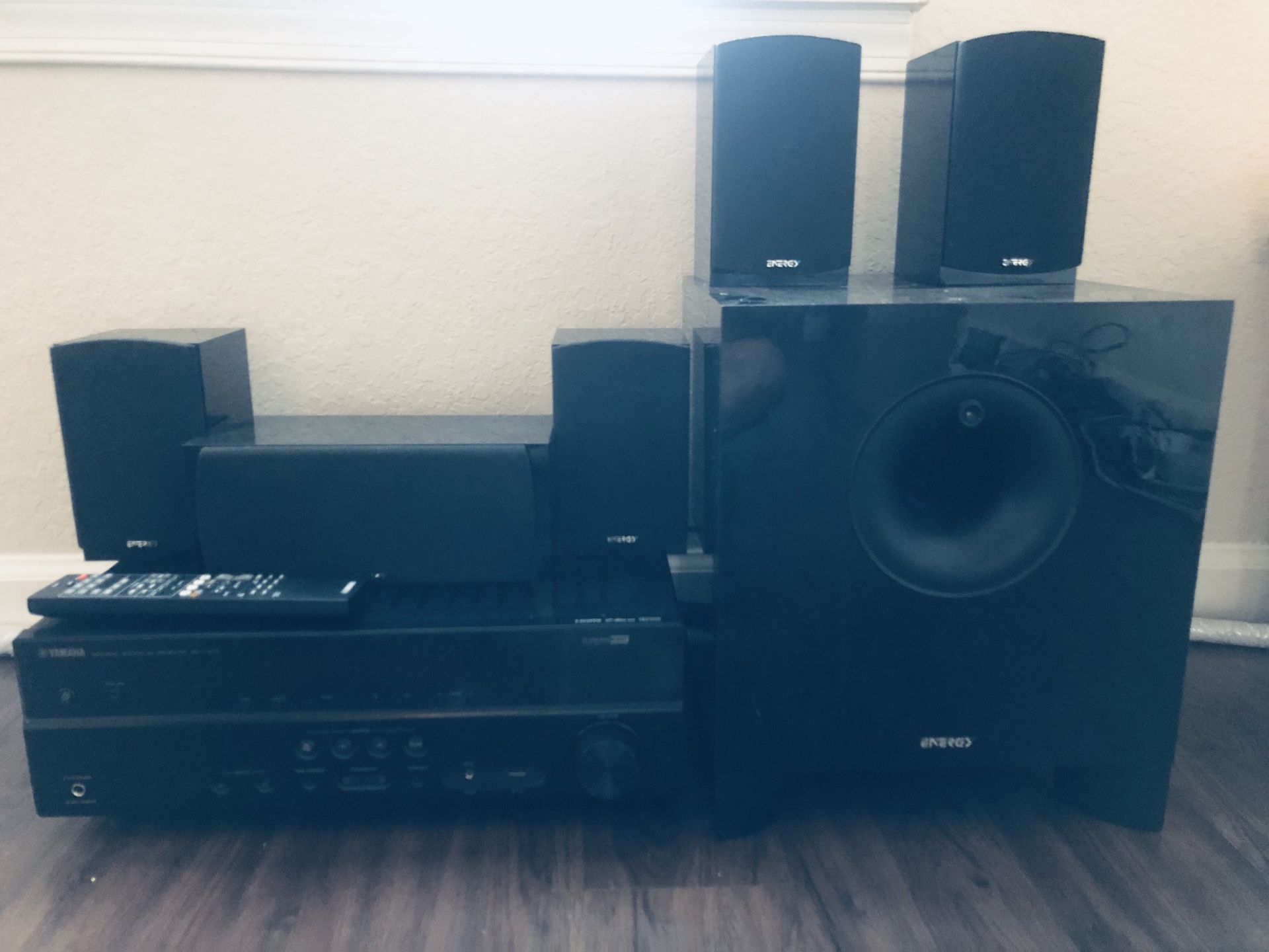 Yamaha Home Theater with 5 speakers, extra bass speaker & remote control