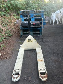 Pallet jack