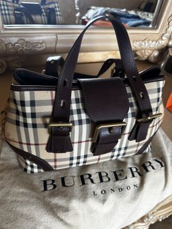 Burberry Purse 