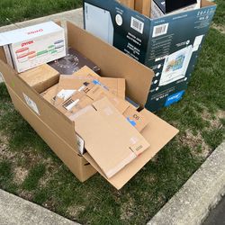 FREE Large collection of moving boxes