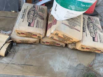7 Quikrete base coat stucco bags