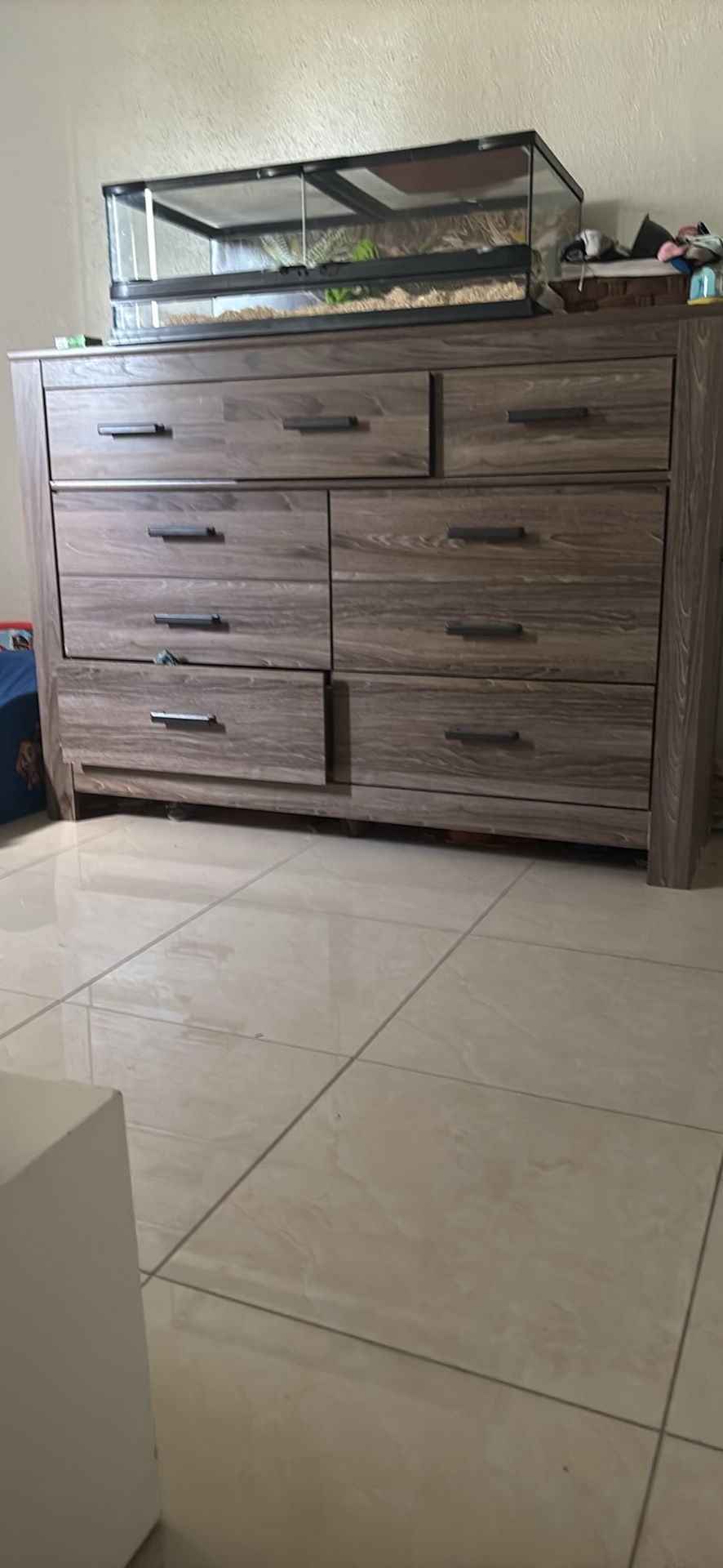 Dresser