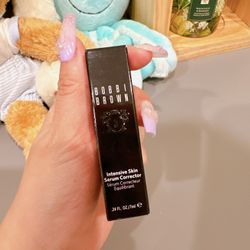 Full size ! Bobbi brown Intensive Serum Concealer/NWB