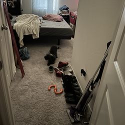 Memory foam queen bed frame with remote to control feet and head