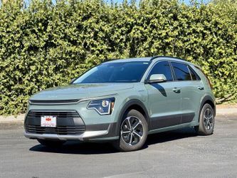2025 Kia Niro Plug-In Hybrid