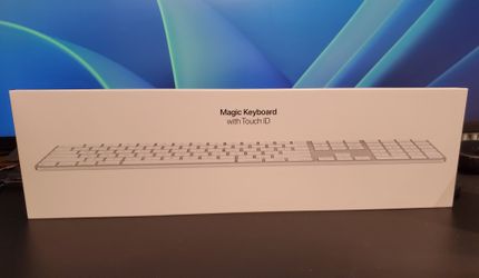 New Apple Keyboard With Keypad And TouchID (USB C)
