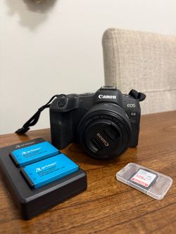 Canon EOS R8 Bundle + 50mm f/1.8 — ONLY 323 SHUTTER COUNT