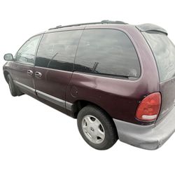 1999 Plymouth Voyager