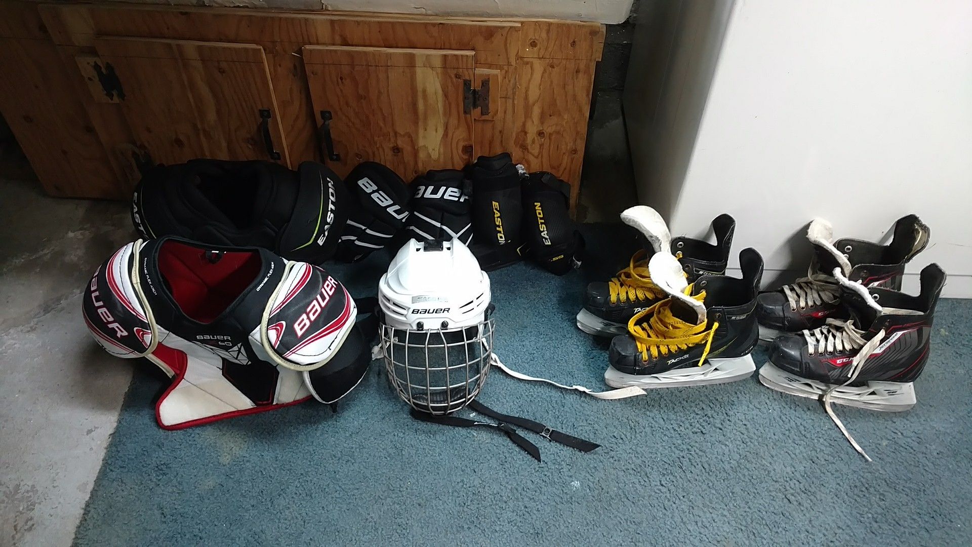 Youth ice hockey full equipment set | SidelineSwap